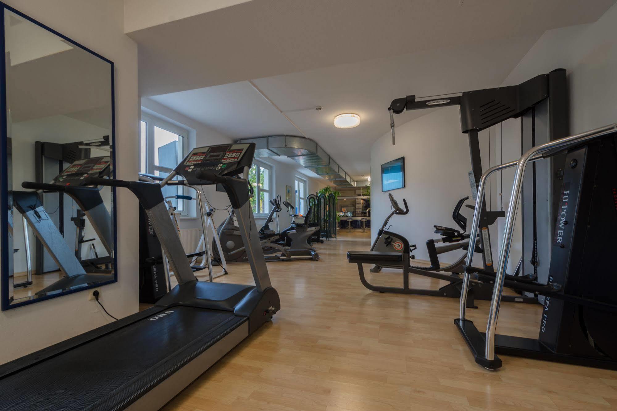 Hotel Fortuna Schwäbisch Gmünd Zewnętrze zdjęcie